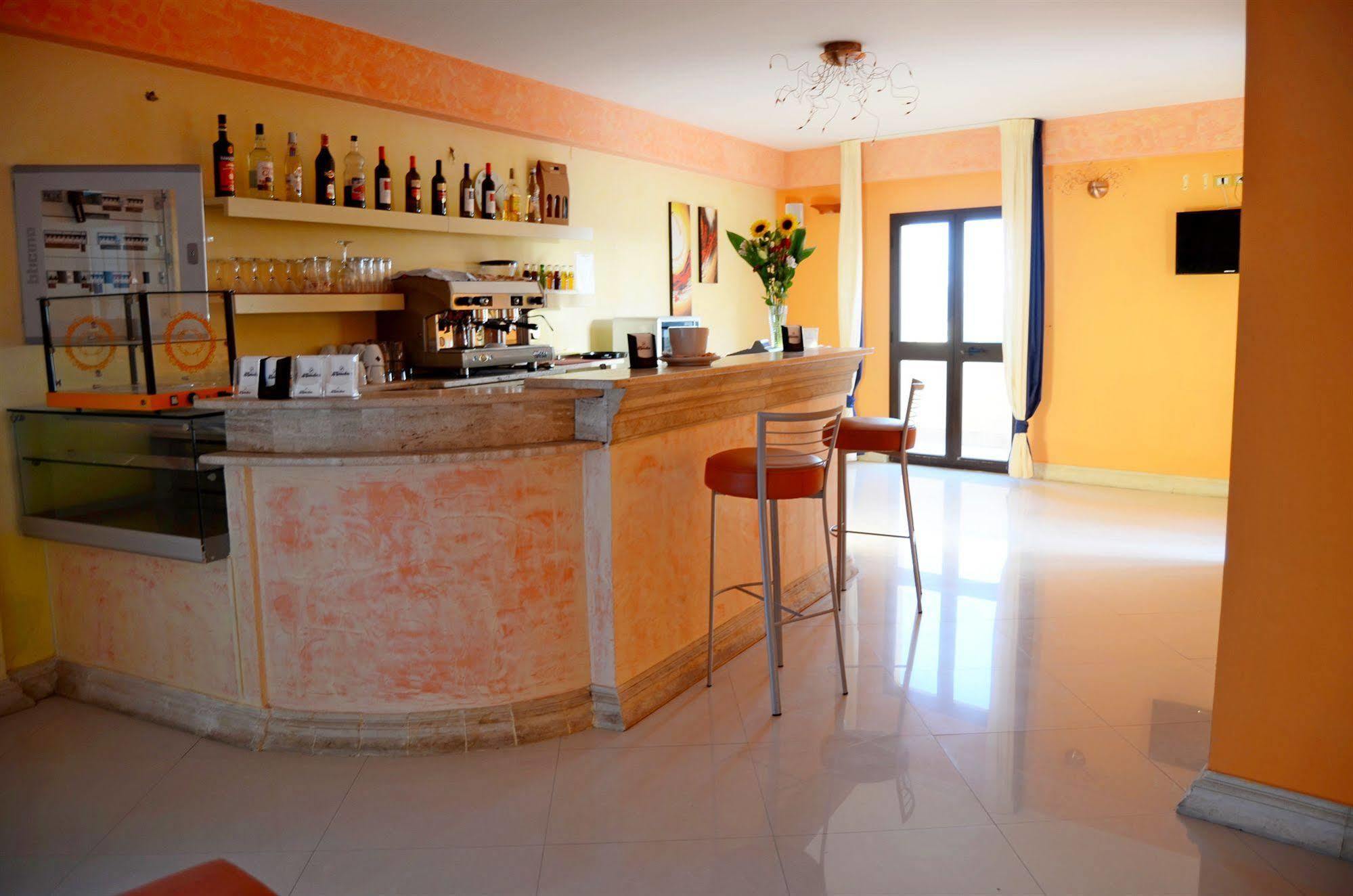 Hotel Costa Antiga Кастелсардо Екстериор снимка